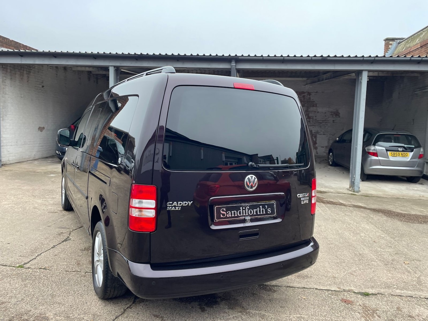 Used Volkswagen Caddy Maxi Life 2015 for sale - 76514677: Photo 57