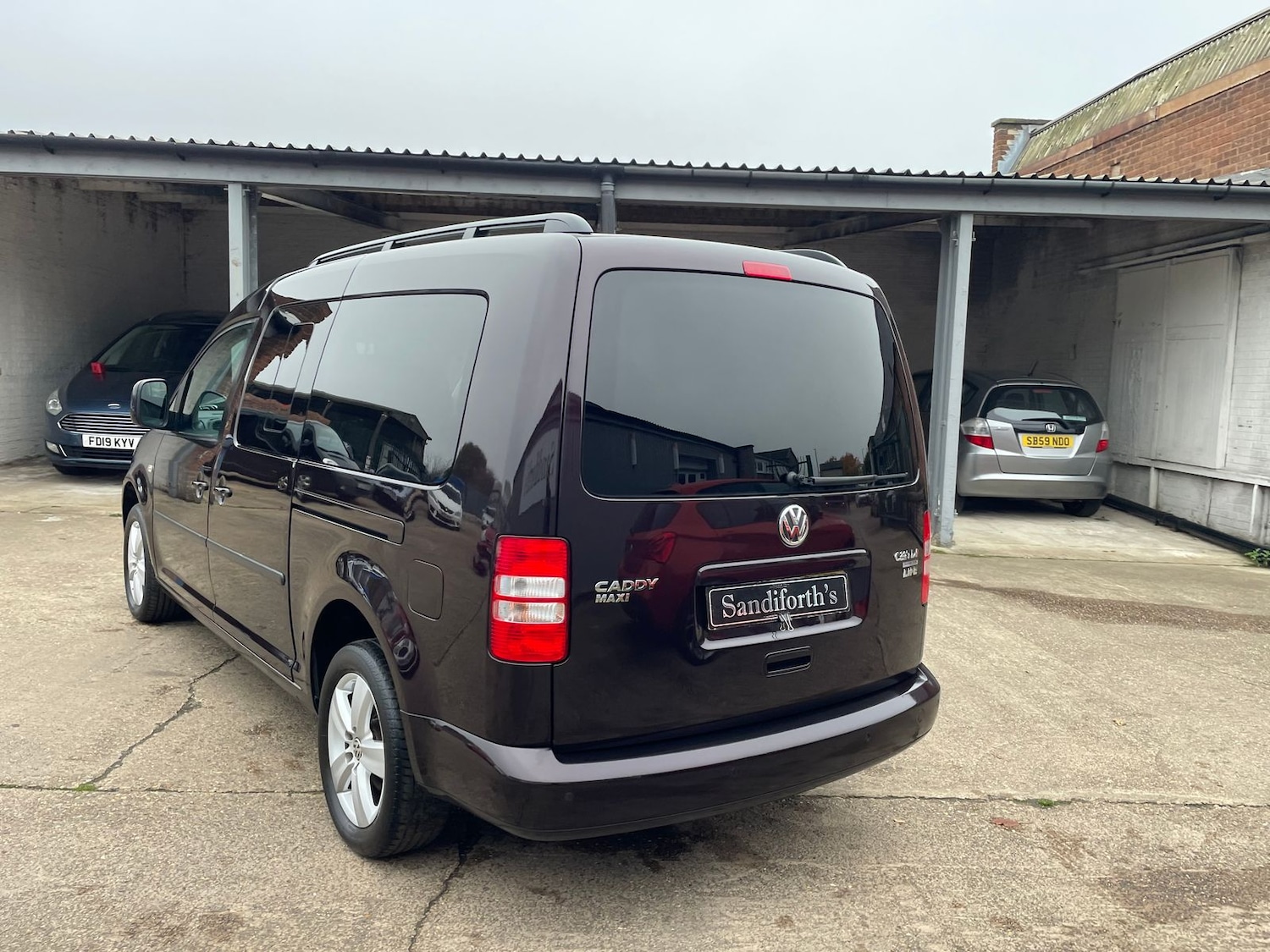 Used Volkswagen Caddy Maxi Life 2015 for sale - 76514677: Photo 58