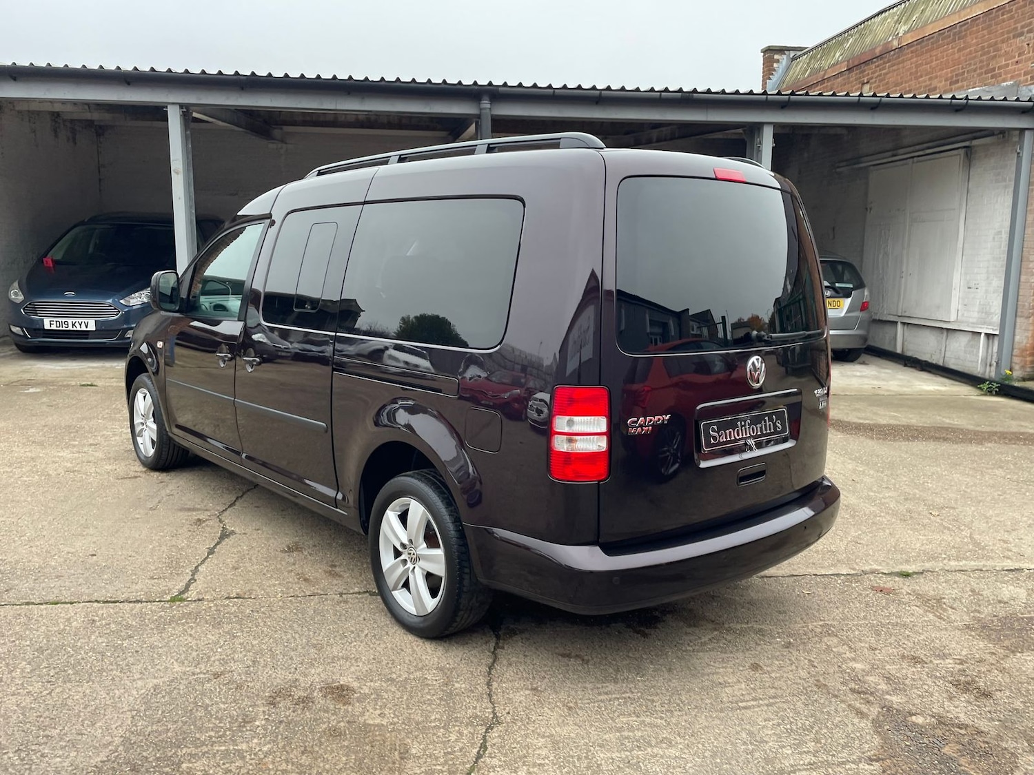 Used Volkswagen Caddy Maxi Life 2015 for sale - 76514677: Photo 59