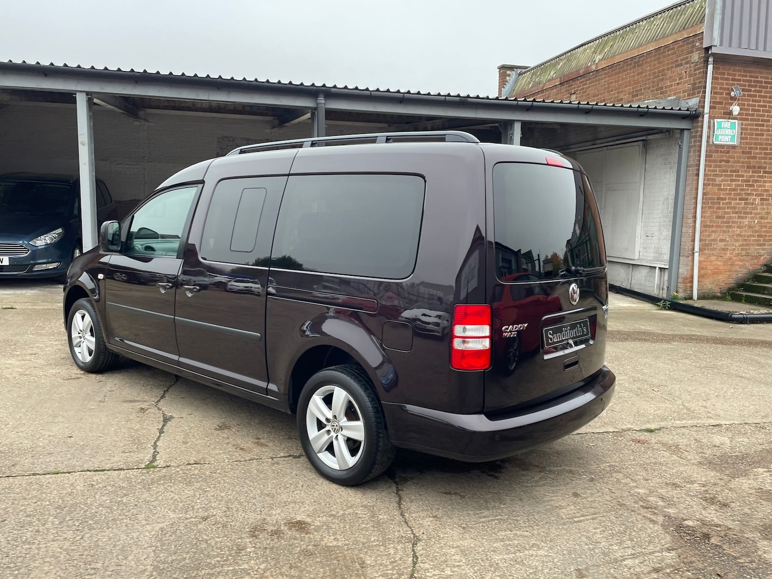 Used Volkswagen Caddy Maxi Life 2015 for sale - 76514677: Photo 60