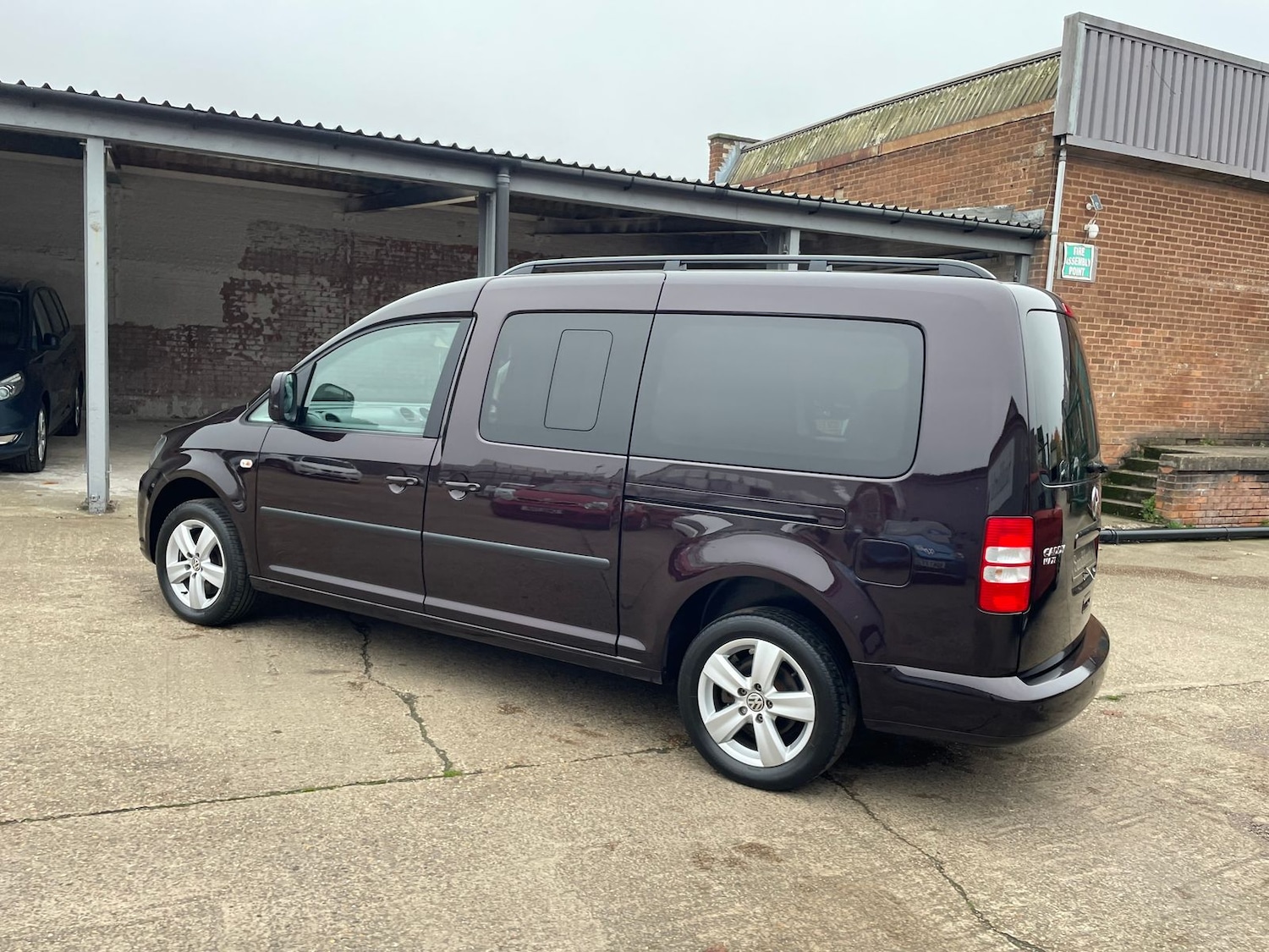 Used Volkswagen Caddy Maxi Life 2015 for sale - 76514677: Photo 62