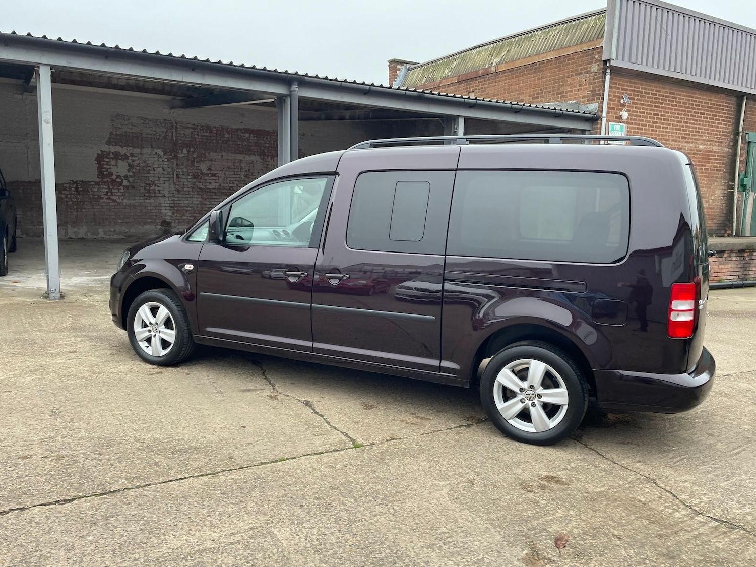 Used Volkswagen Caddy Maxi Life 2015 for sale - 76514677: Photo 63