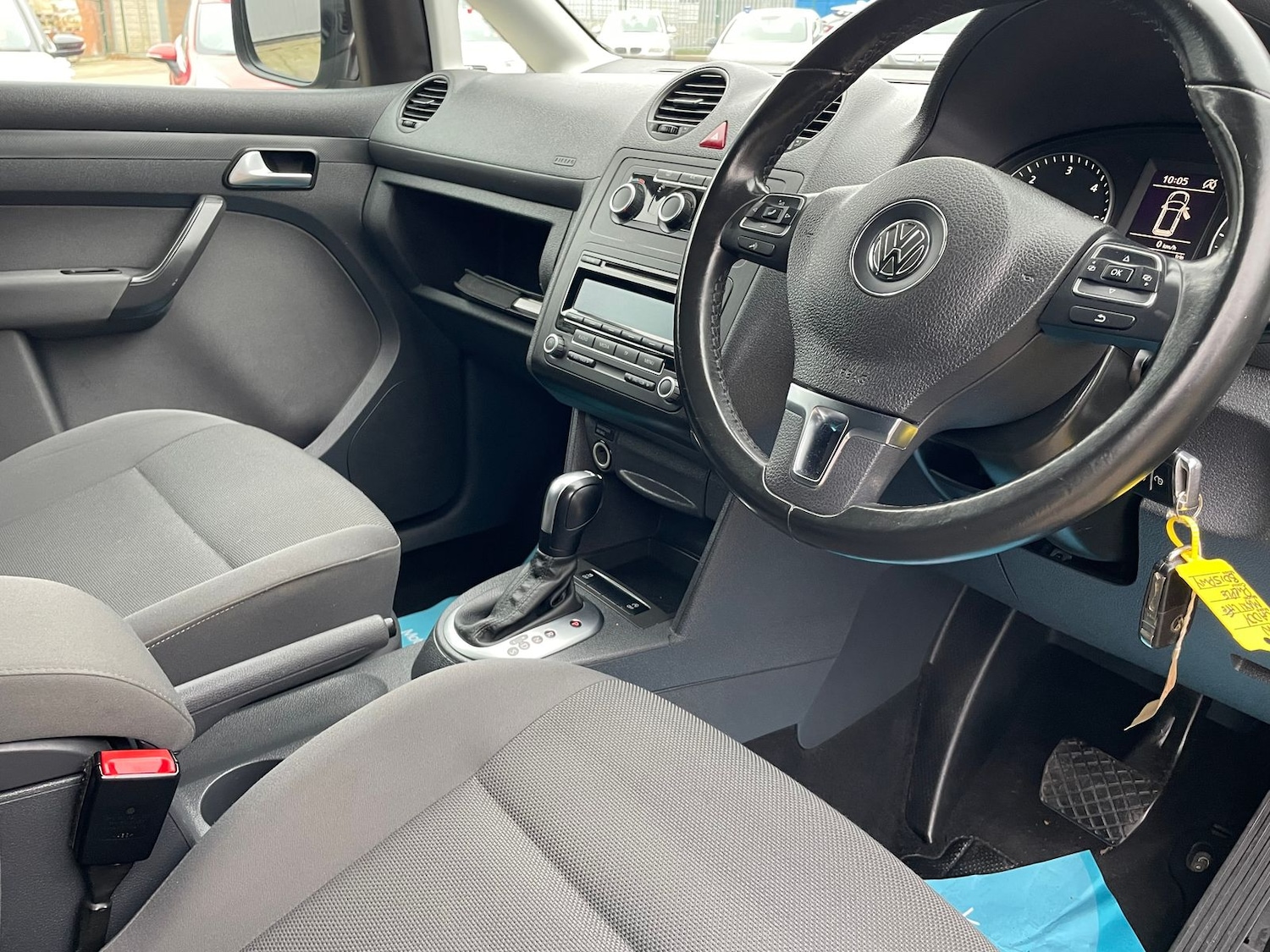 Used Volkswagen Caddy Maxi Life 2015 for sale - 76514677: Photo 7