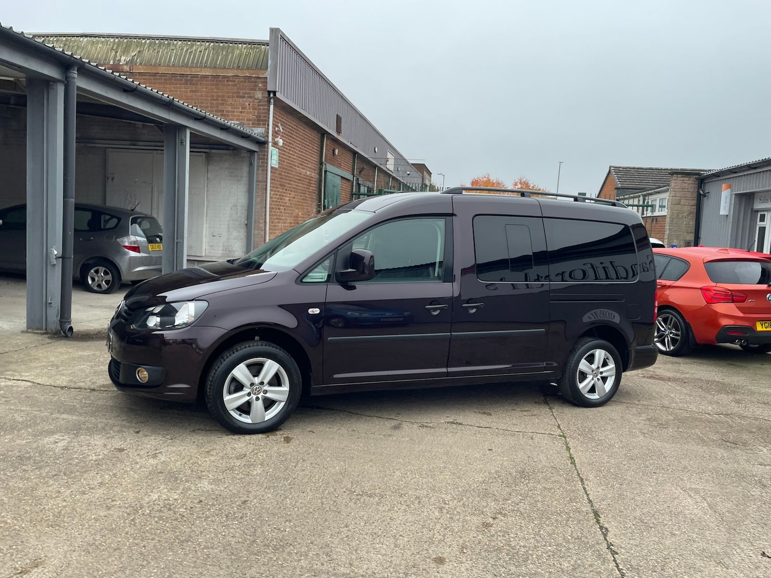 Used Volkswagen Caddy Maxi Life 2015 for sale - 76514677: Photo 70
