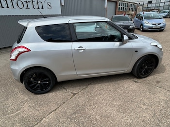 Used Suzuki Swift 2017 for sale - 78816011: Photo