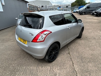 Used Suzuki Swift 2017 for sale - 78816011: Photo