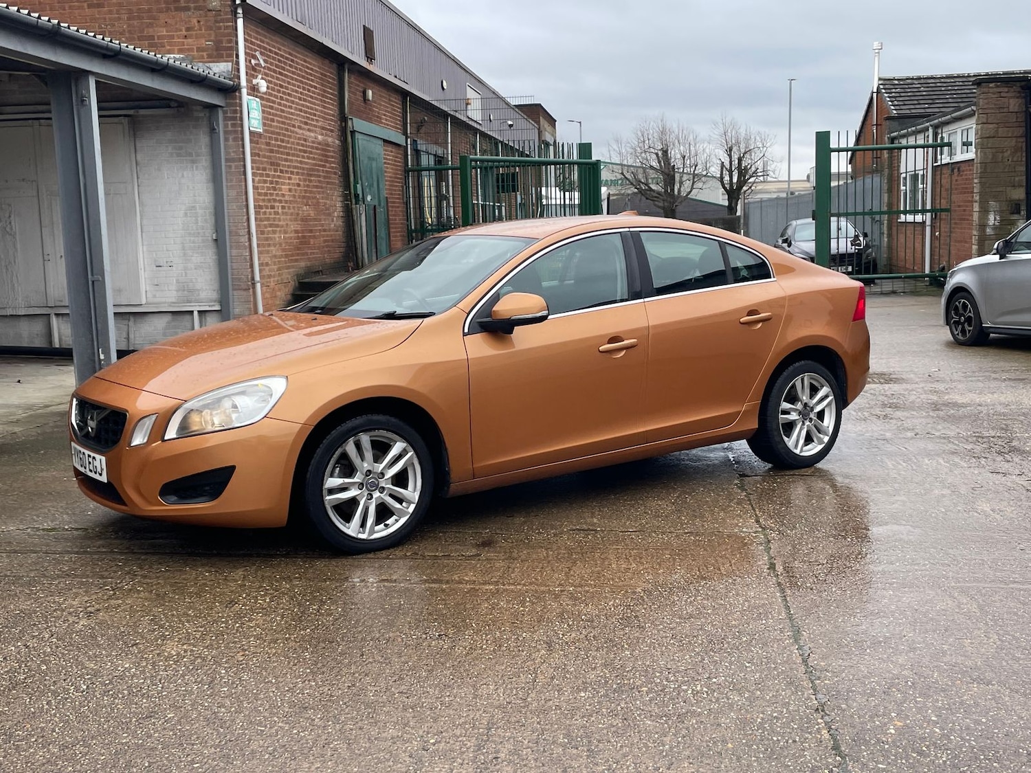 Used Volvo S60 2010 for sale - 77634734: Photo 40