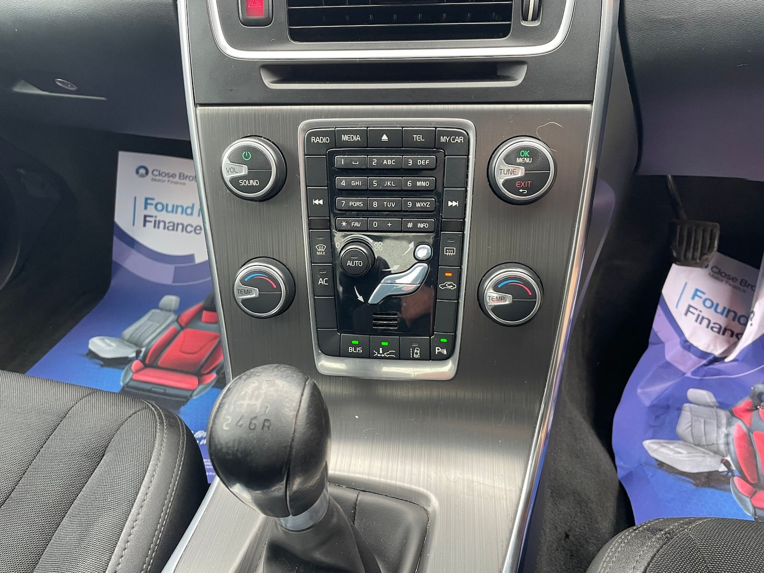 Used Volvo S60 2010 for sale - 77634734: Photo 54