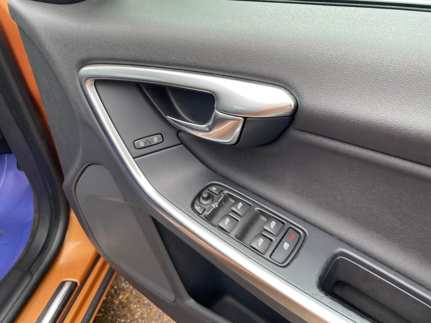 Used Volvo S60 2010 for sale - 77634734: Photo 55