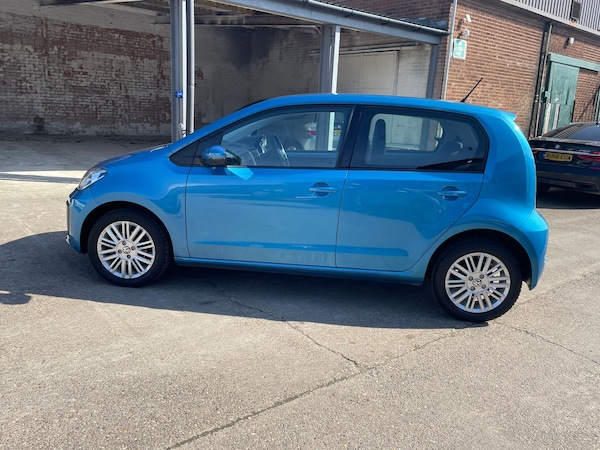Used Volkswagen up! 2017 for sale - 75062949: Photo 59
