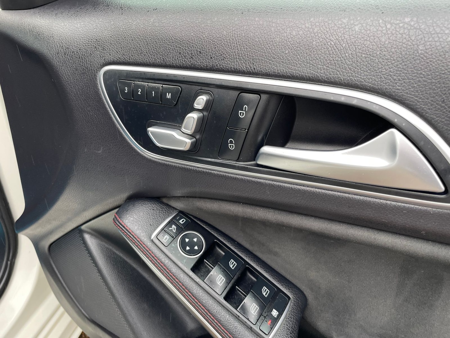 Used Mercedes-Benz A-Class 2015 for sale - 77771403: Photo 30