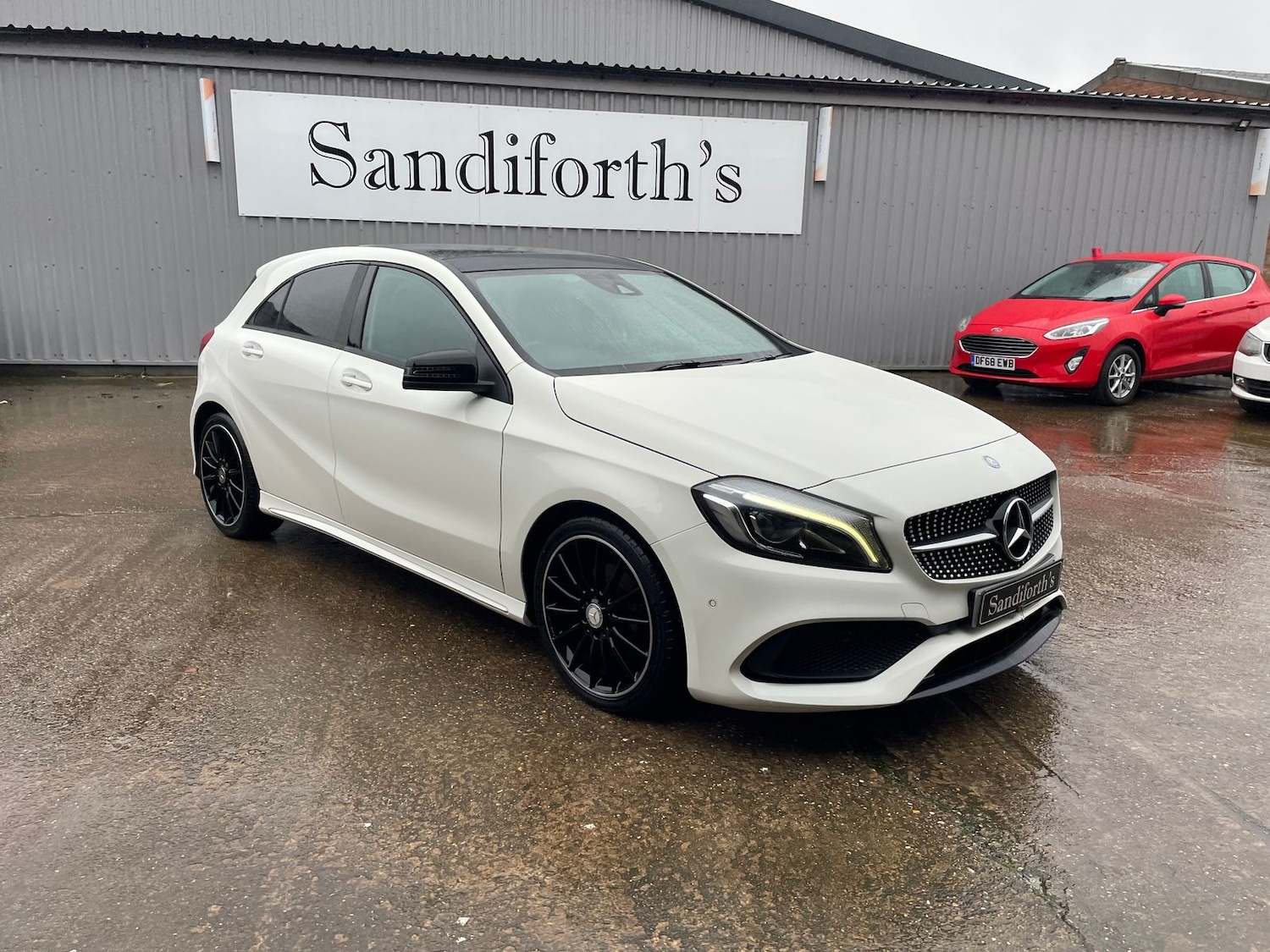 Used Mercedes-Benz A-Class 2015 for sale - 77771403: Photo 41