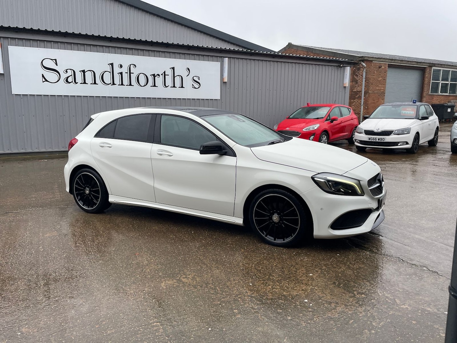 Used Mercedes-Benz A-Class 2015 for sale - 77771403: Photo 42
