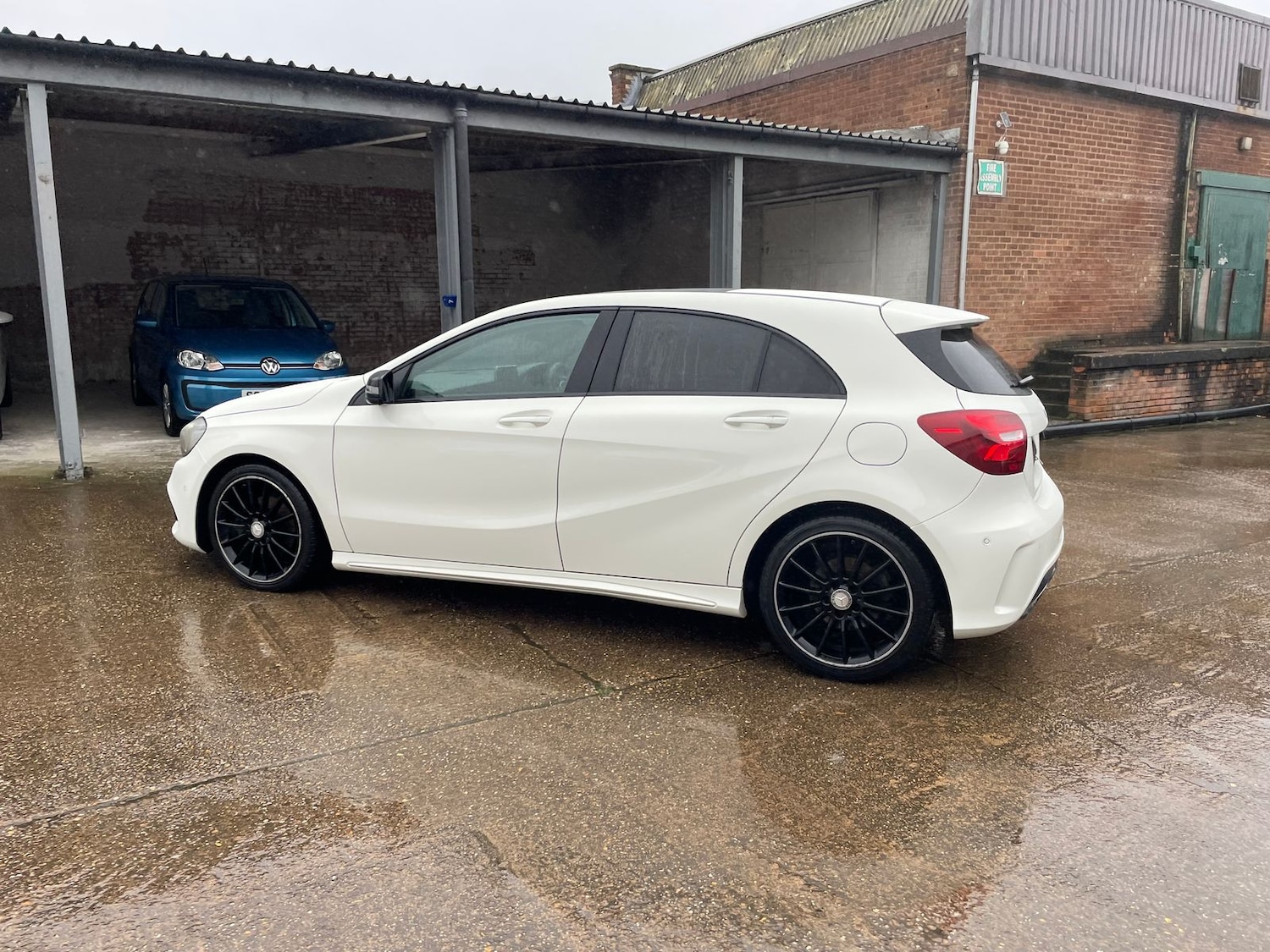 Used Mercedes-Benz A-Class 2015 for sale - 77771403: Photo 64