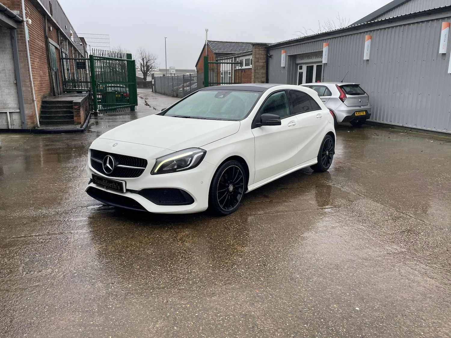 Used Mercedes-Benz A-Class 2015 for sale - 77771403: Photo 75