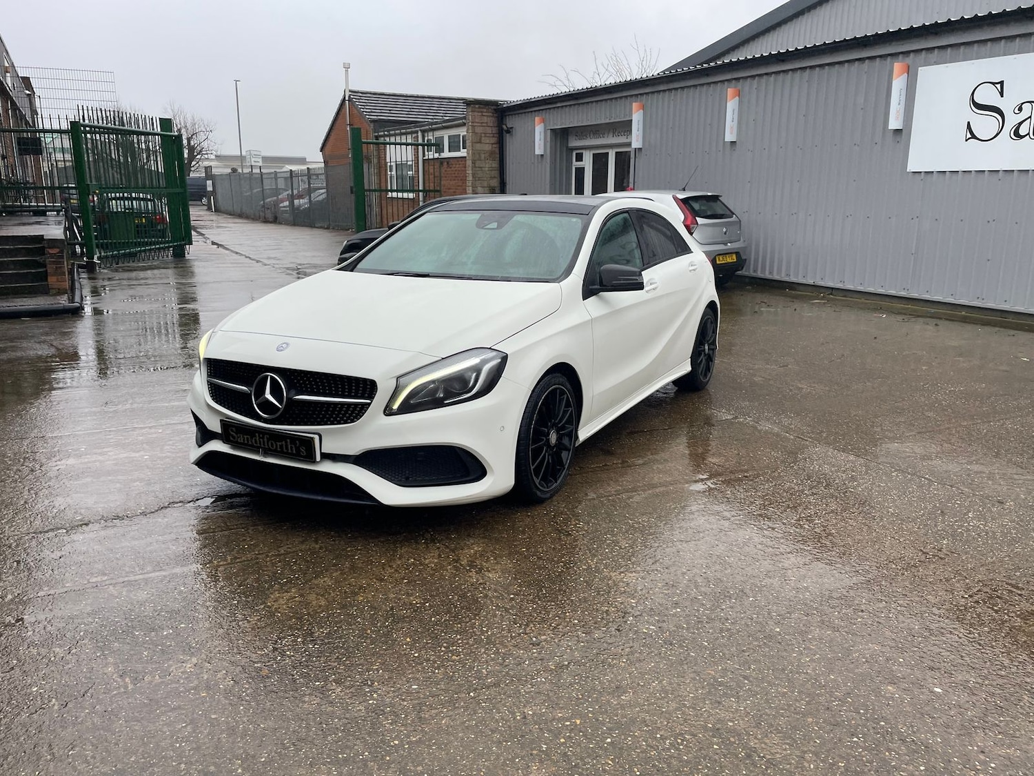 Used Mercedes-Benz A-Class 2015 for sale - 77771403: Photo 76