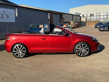 Used Volkswagen Golf 2015 for sale - 76586789: Photo