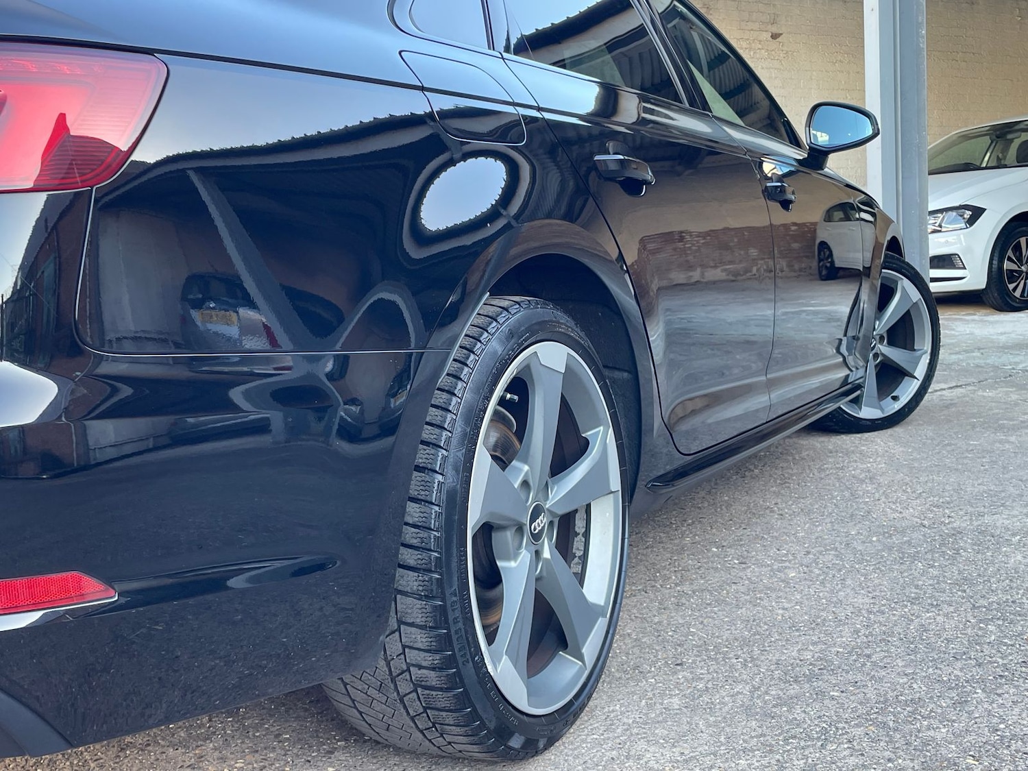 Used Audi A4 2017 for sale - 76842236: Photo 24