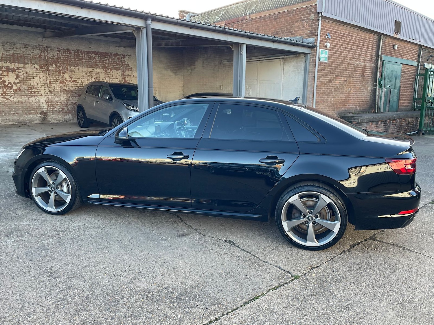 Used Audi A4 2017 for sale - 76842236: Photo 59