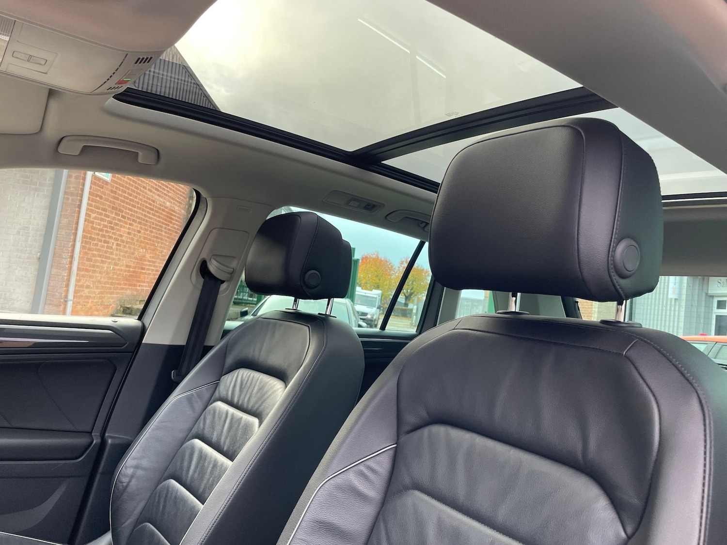 Used Volkswagen Tiguan 2017 for sale - 76514690: Photo 12