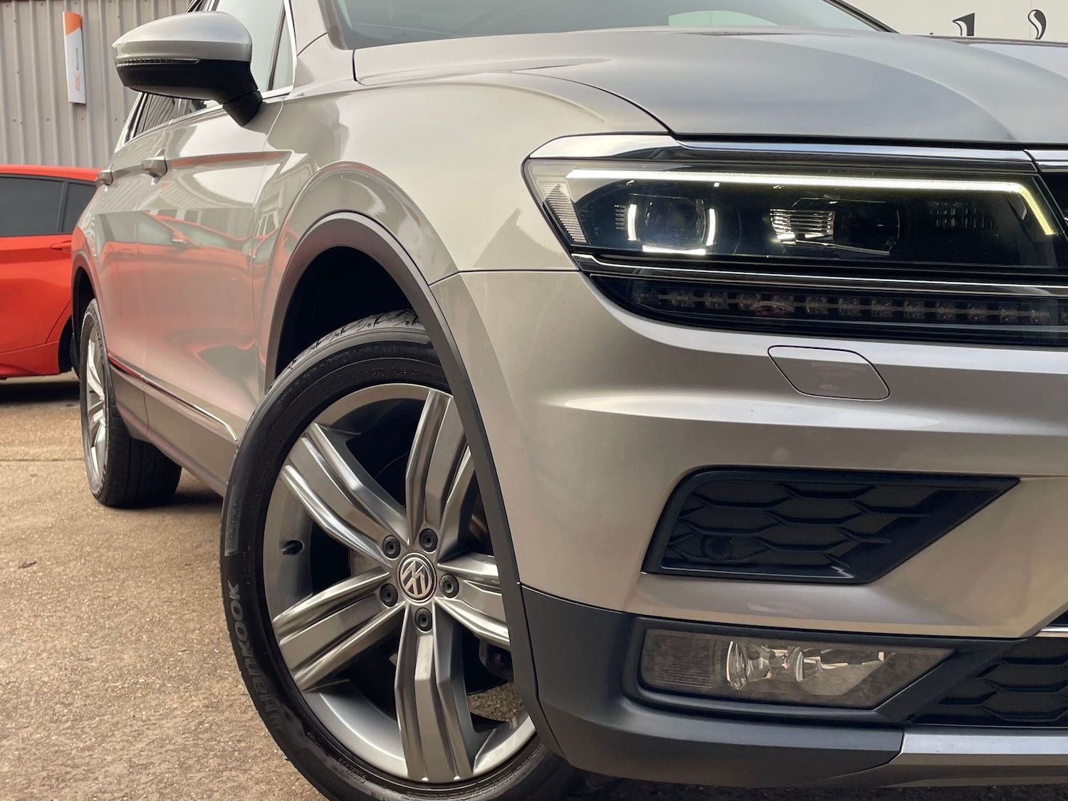 Used Volkswagen Tiguan 2017 for sale - 76514690: Photo 19