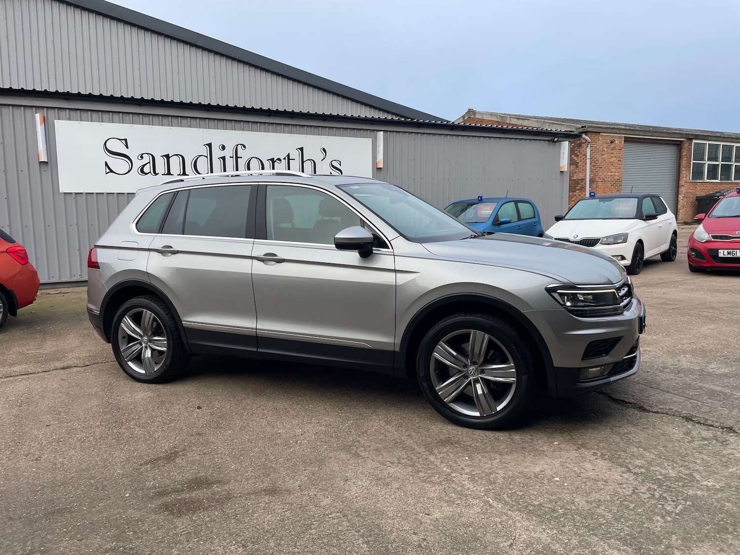 Used Volkswagen Tiguan 2017 for sale - 76514690: Photo 41