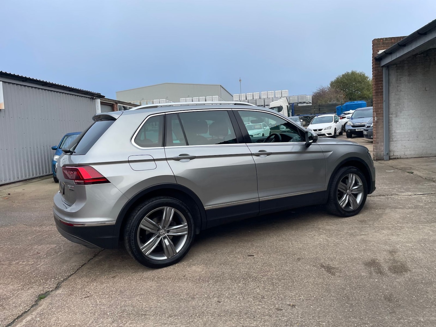 Used Volkswagen Tiguan 2017 for sale - 76514690: Photo 49