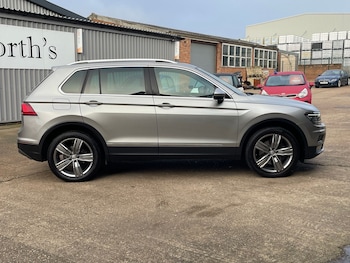 Used Volkswagen Tiguan 2017 for sale - 76514690: Photo