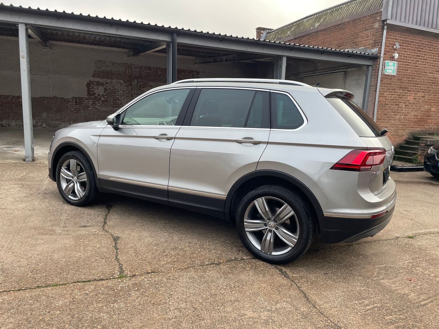 Used Volkswagen Tiguan 2017 for sale - 76514690: Photo 62