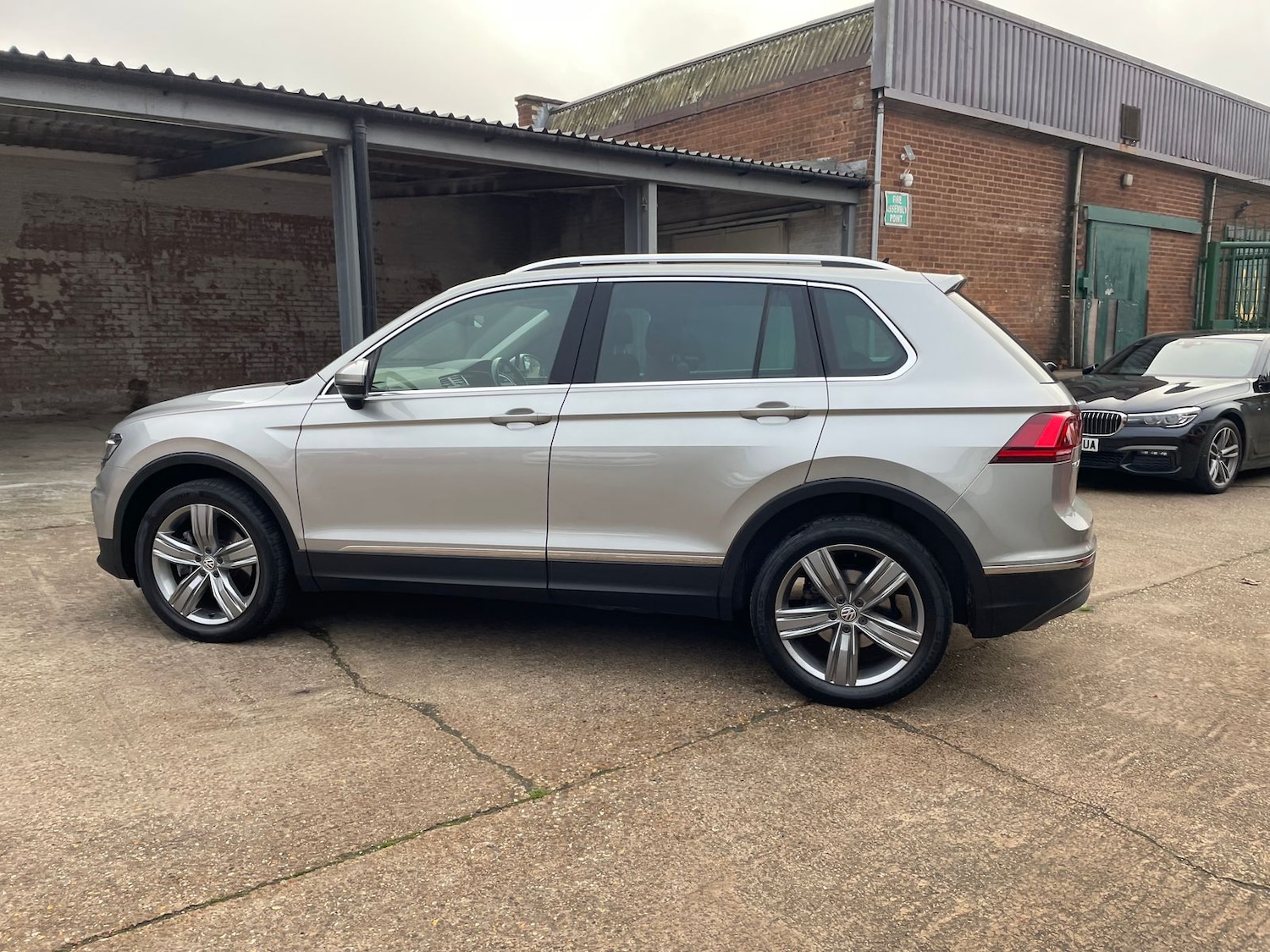 Used Volkswagen Tiguan 2017 for sale - 76514690: Photo 64