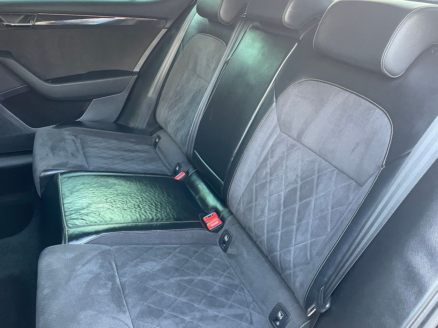 Used Skoda Superb 2017 for sale - 76915226: Photo 11