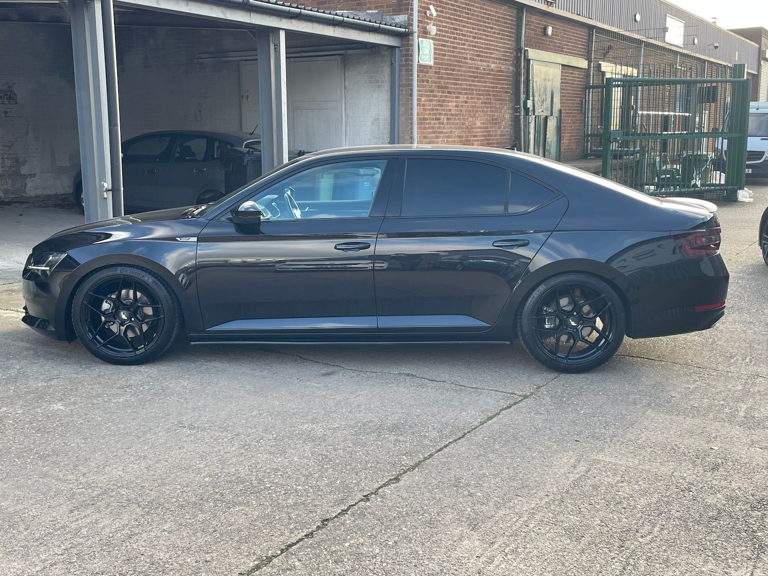 Used Skoda Superb 2017 for sale - 76915226: Photo 30