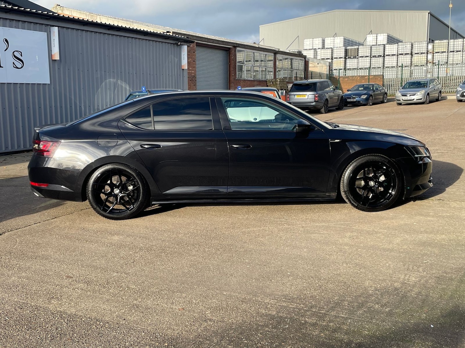 Used Skoda Superb 2017 for sale - 76915226: Photo 4