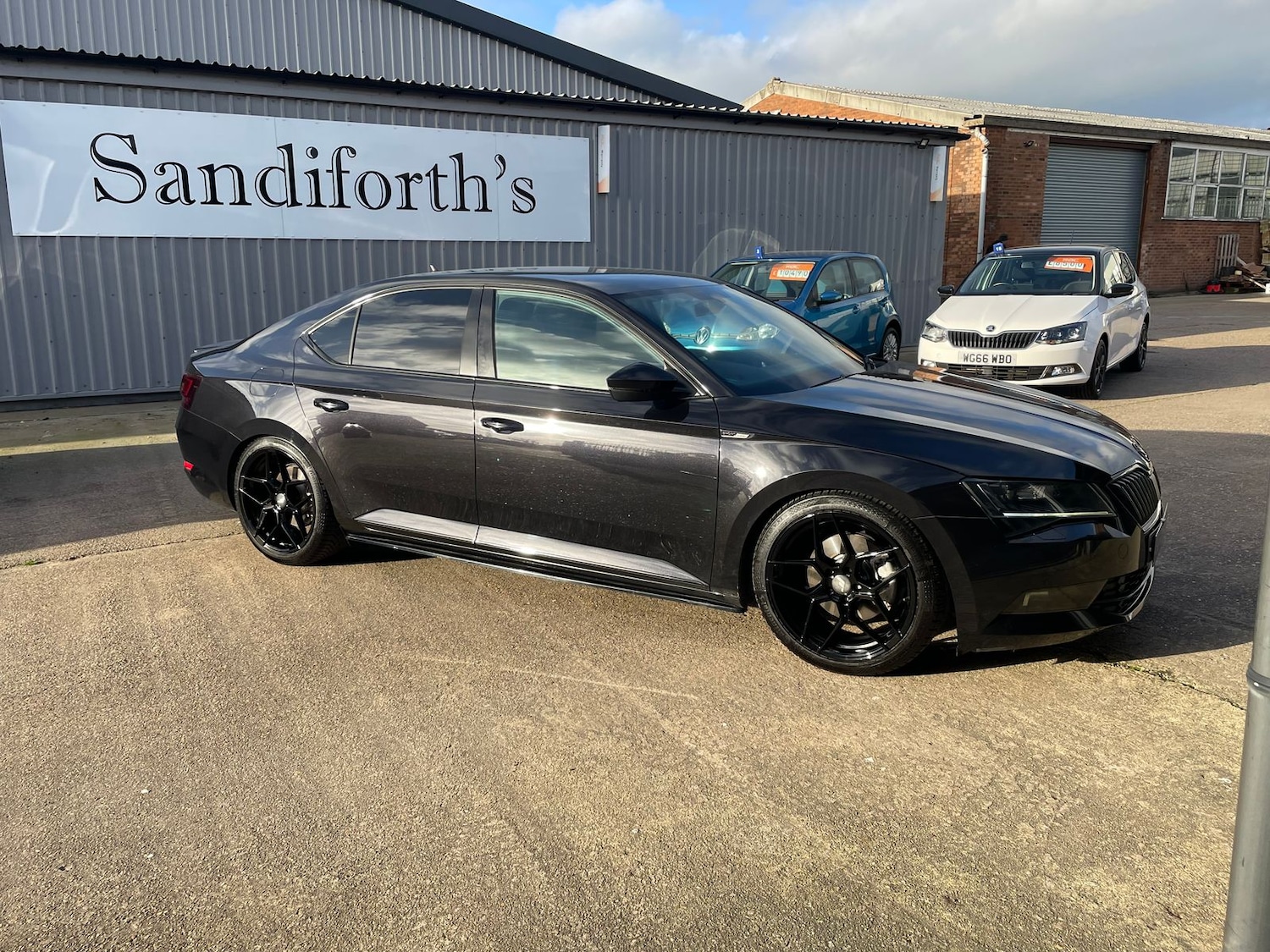 Used Skoda Superb 2017 for sale - 76915226: Photo 40