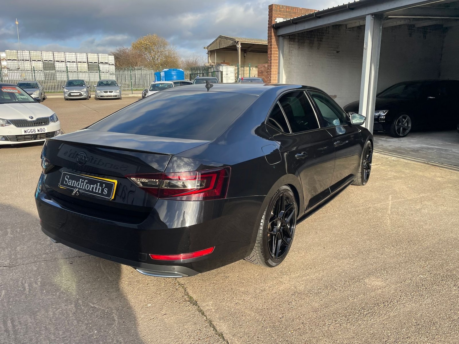 Used Skoda Superb 2017 for sale - 76915226: Photo 50