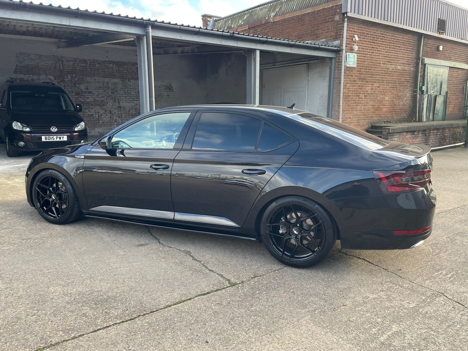 Used Skoda Superb 2017 for sale - 76915226: Photo 60
