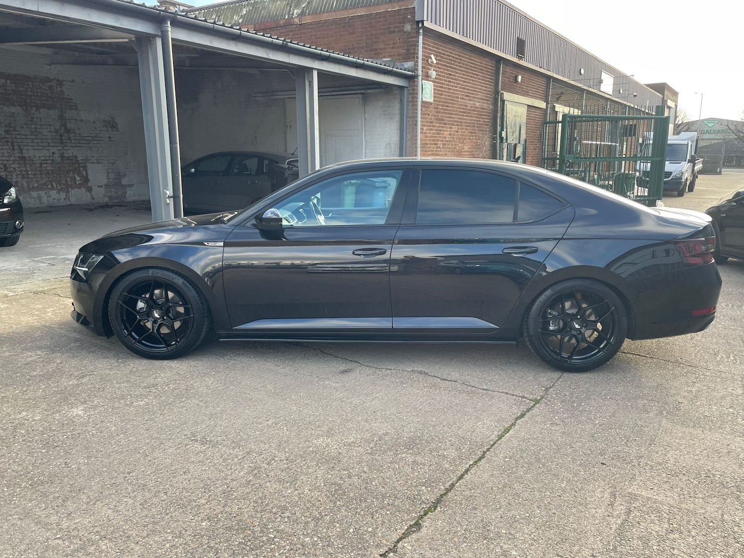Used Skoda Superb 2017 for sale - 76915226: Photo 62