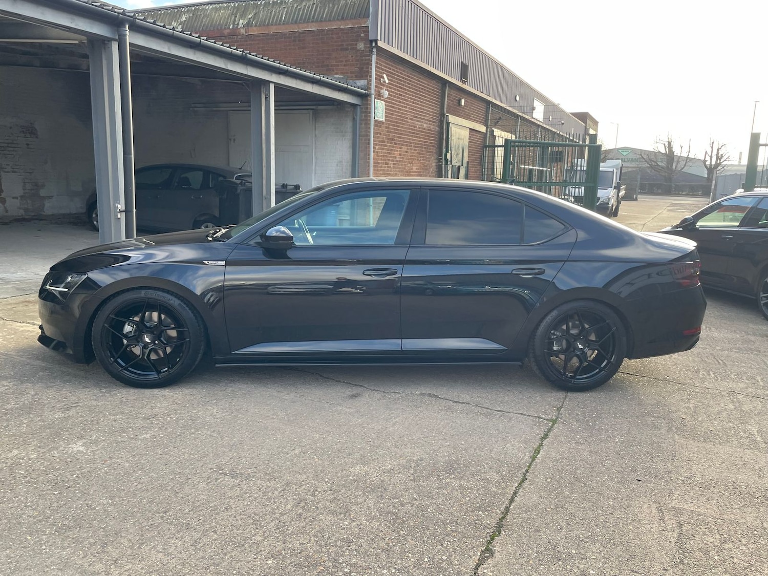 Used Skoda Superb 2017 for sale - 76915226: Photo 63