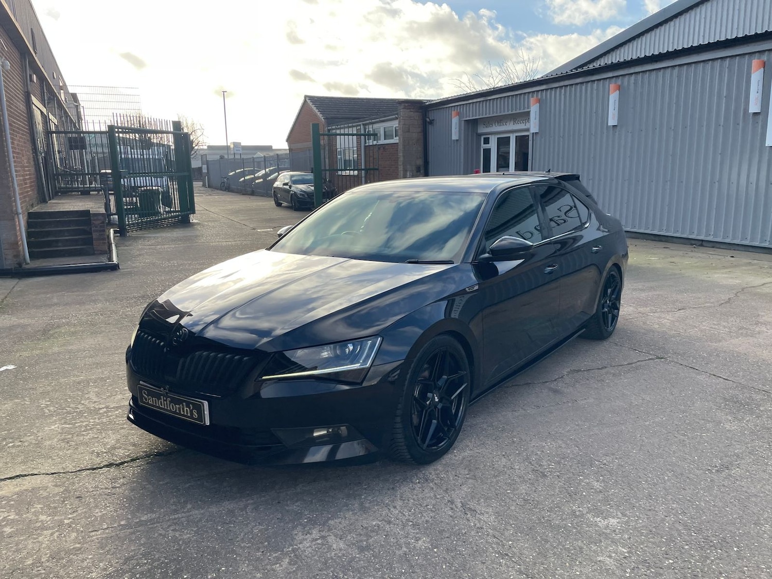 Used Skoda Superb 2017 for sale - 76915226: Photo 70