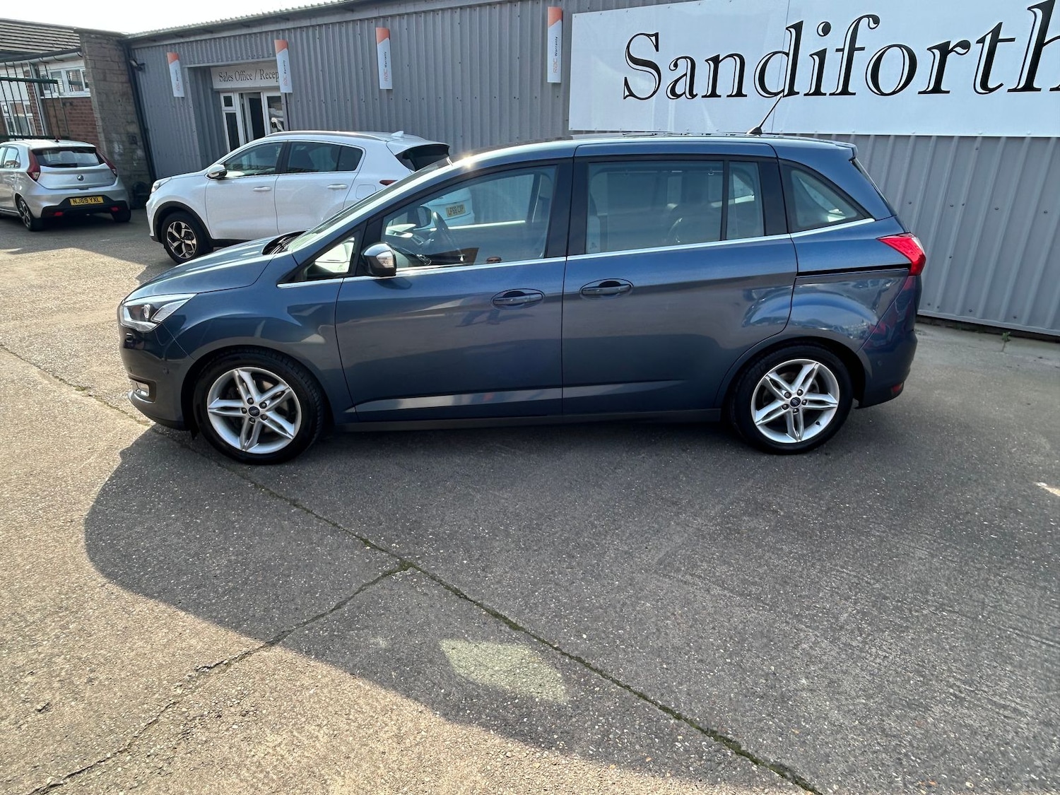 Used Ford Grand C-Max 2019 for sale - 78022658: Photo 3