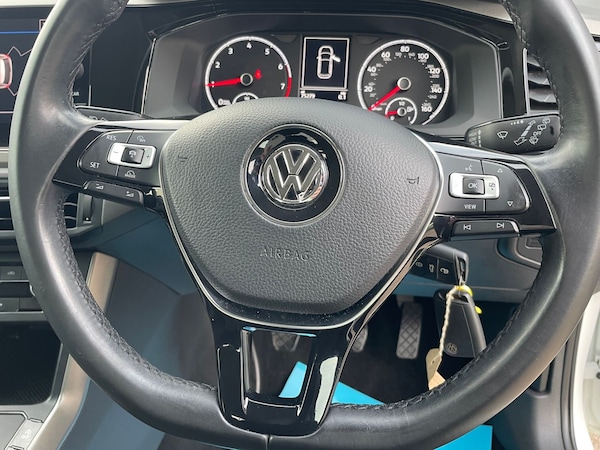 Used Volkswagen Polo 2018 for sale - 76241540: Photo 10