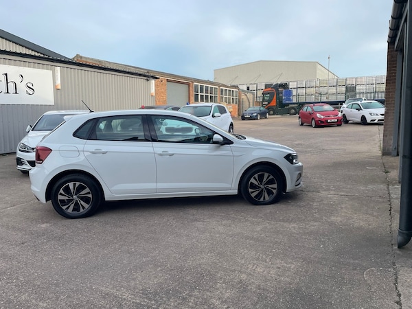 Used Volkswagen Polo 2018 for sale - 76241540: Photo 37