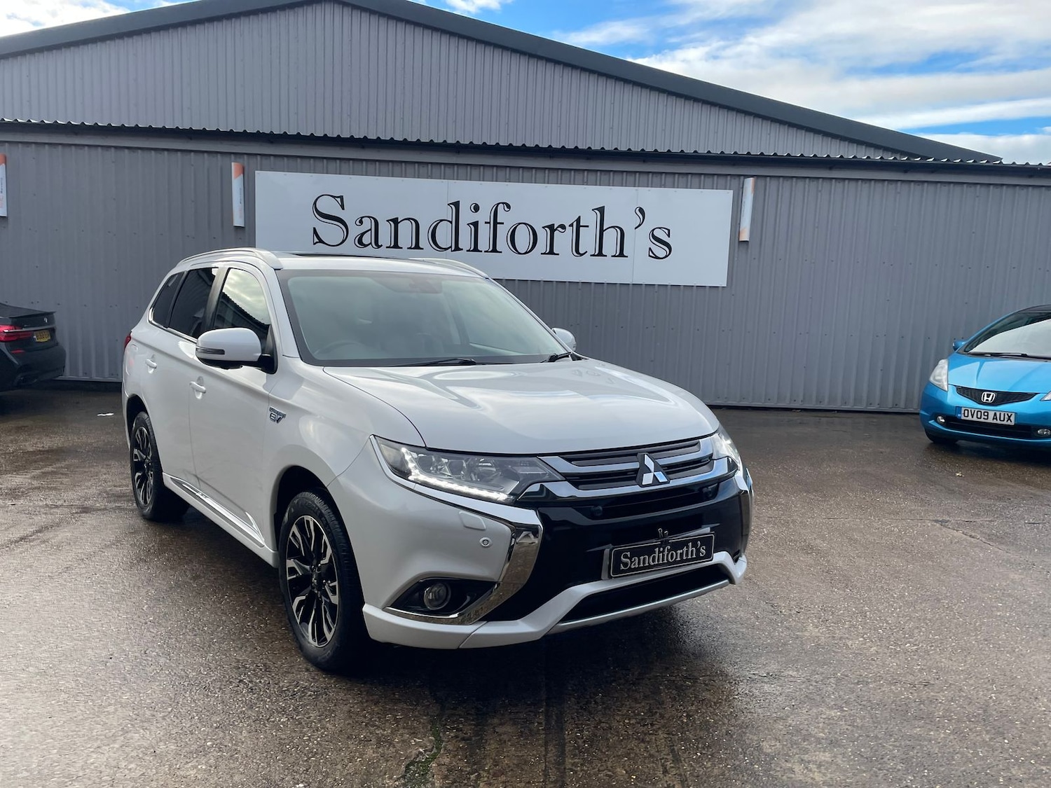 Used Mitsubishi Outlander 2017 for sale - 78149994: Photo 42