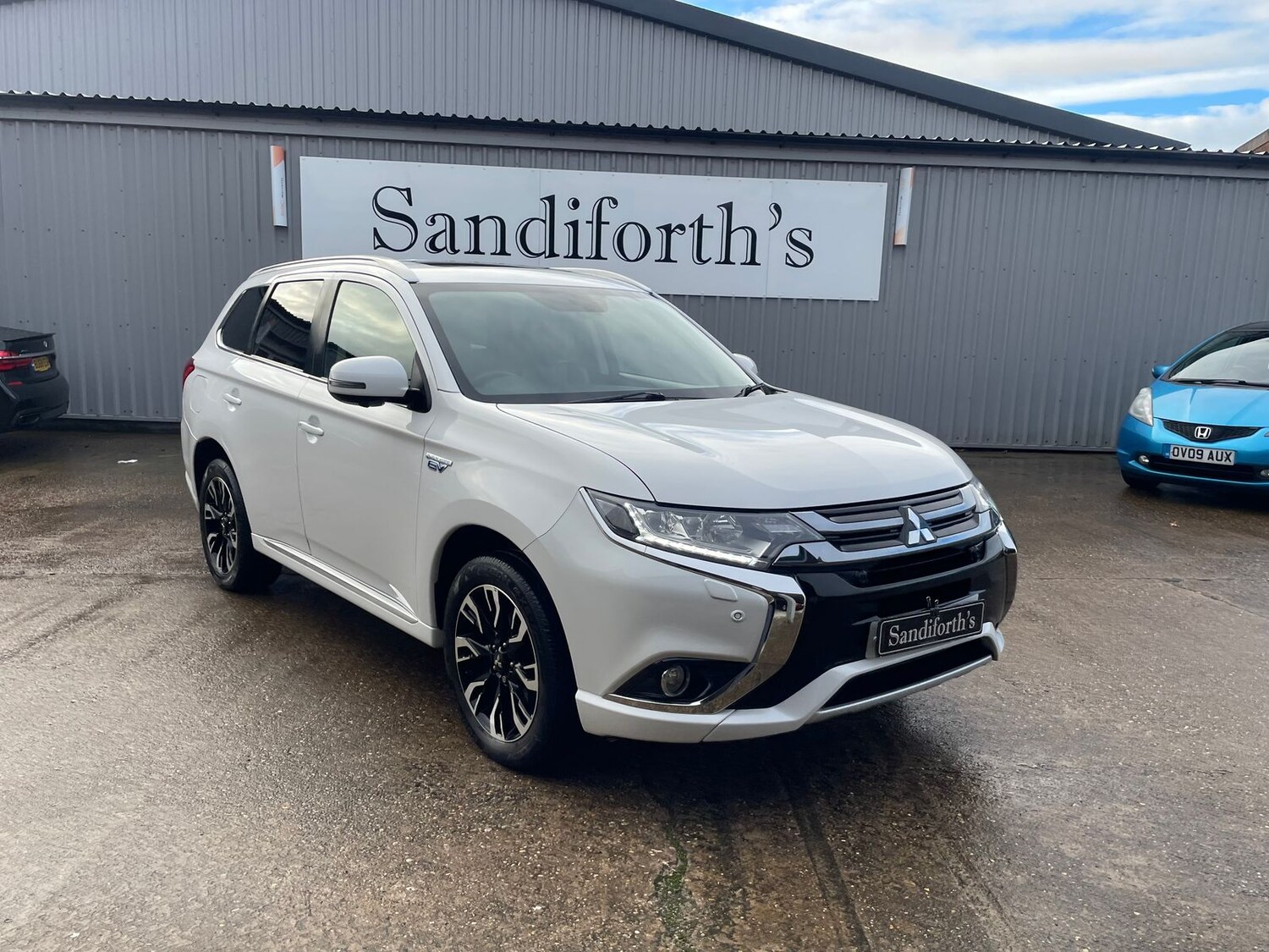 Used Mitsubishi Outlander 2017 for sale - 78149994: Photo 43
