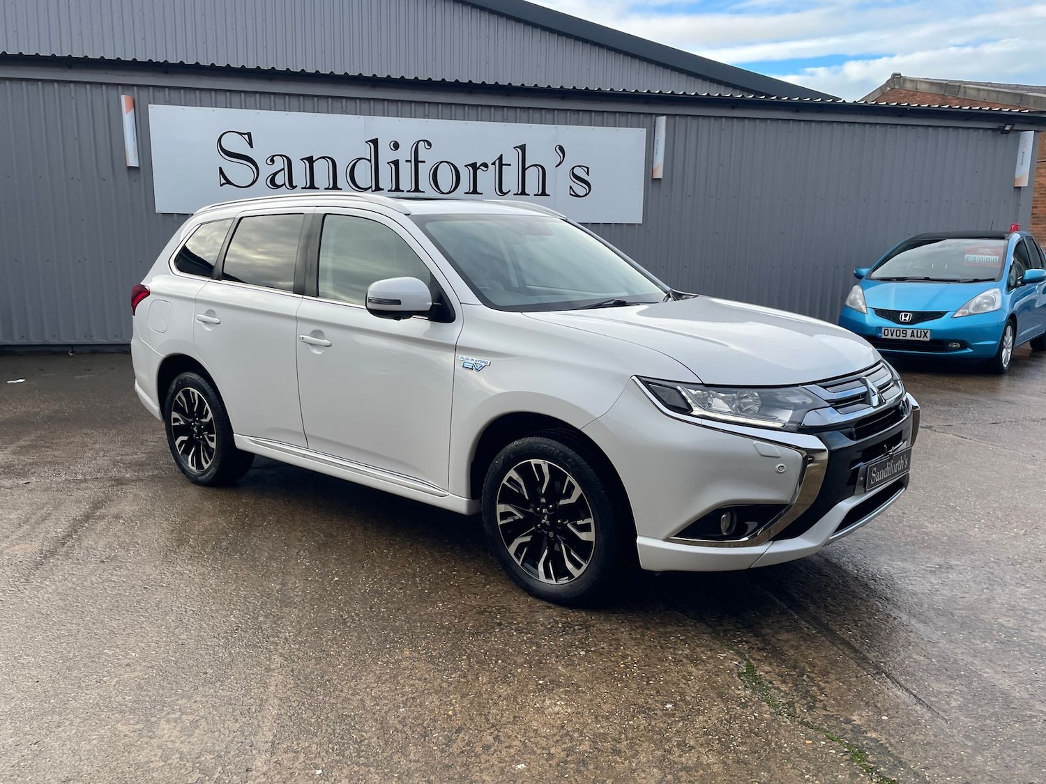 Used Mitsubishi Outlander 2017 for sale - 78149994: Photo 45