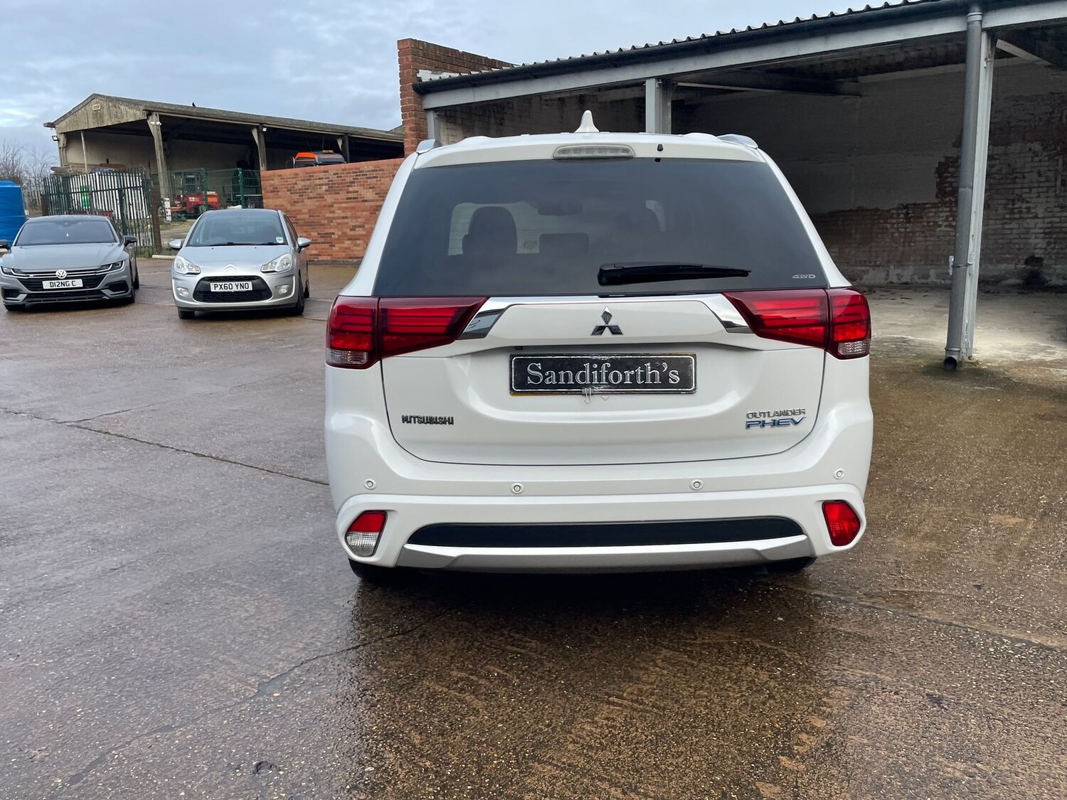 Used Mitsubishi Outlander 2017 for sale - 78149994: Photo 62