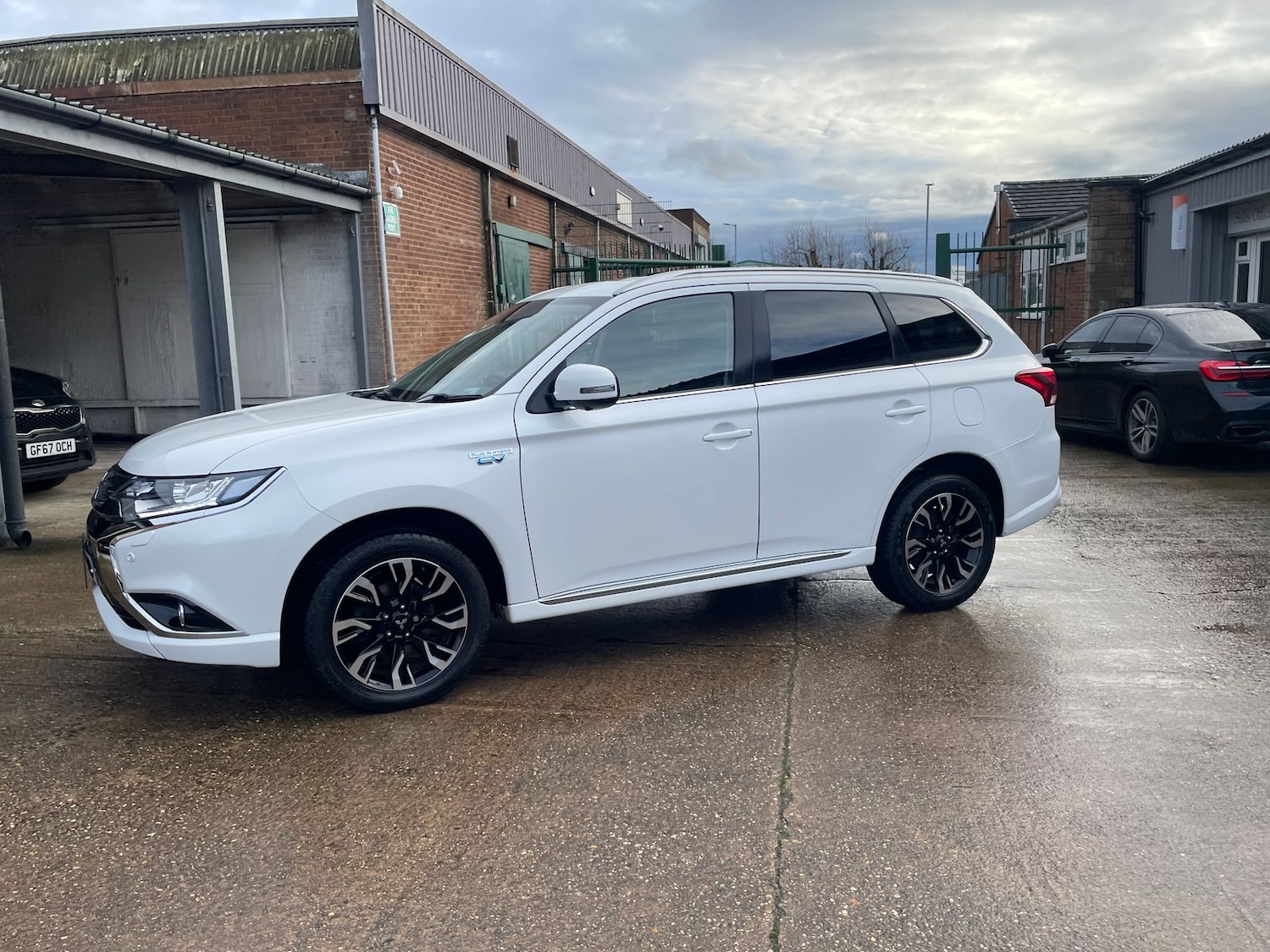 Used Mitsubishi Outlander 2017 for sale - 78149994: Photo 76