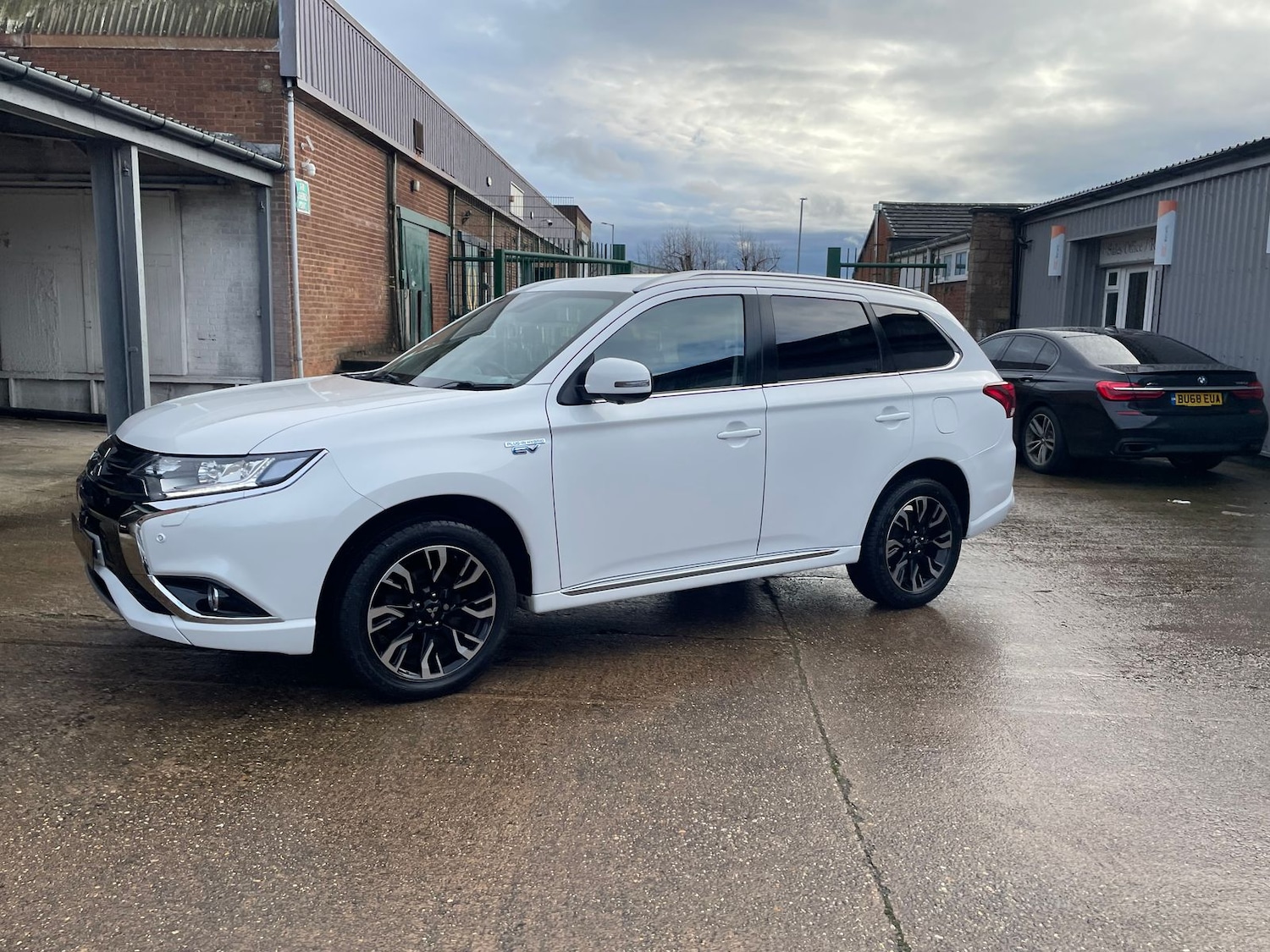 Used Mitsubishi Outlander 2017 for sale - 78149994: Photo 77