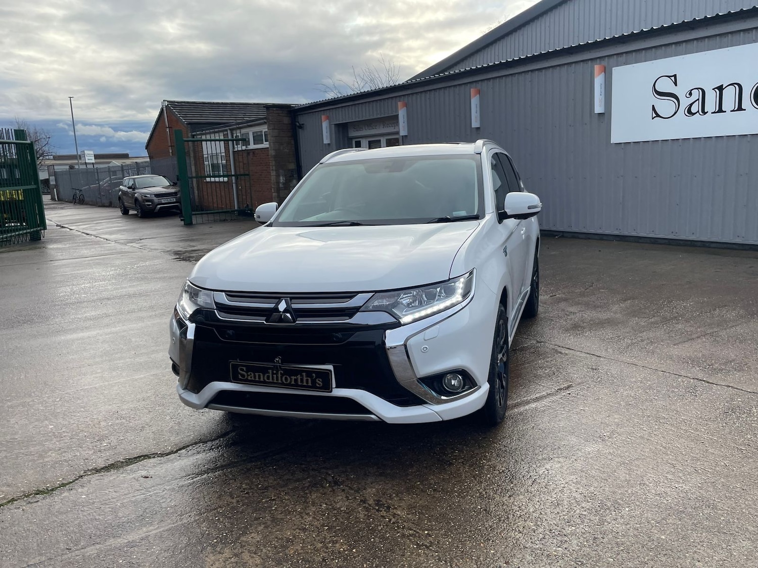 Used Mitsubishi Outlander 2017 for sale - 78149994: Photo 82