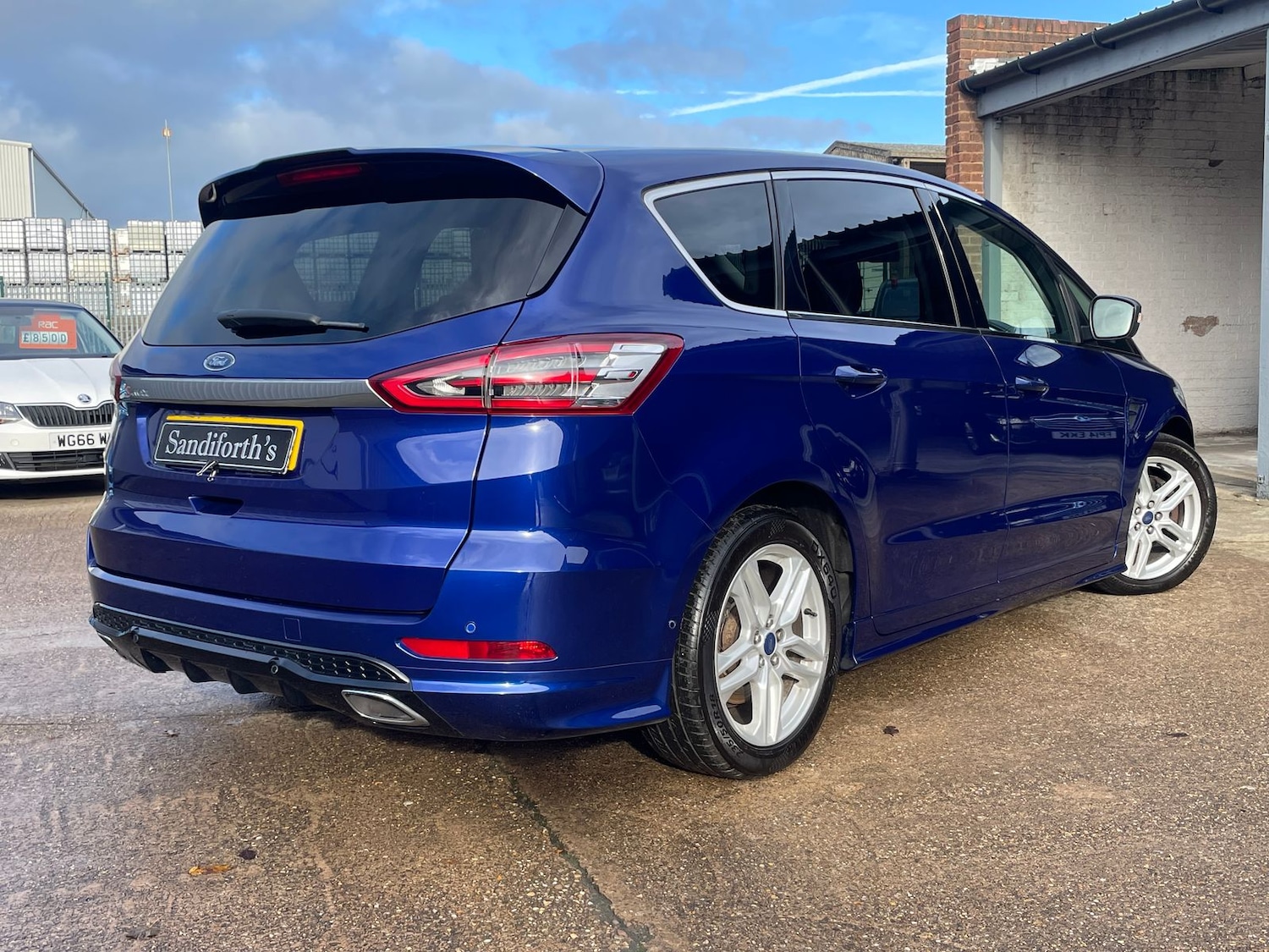 Used Ford S-Max 2017 for sale - 76574951: Photo 6